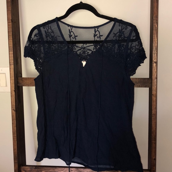 Navy Top - Picture 1 of 1